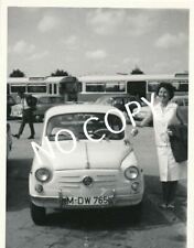 Foto Auto d'epoca Fiat 600 con