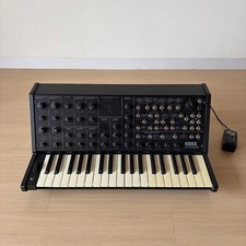 Mini sintetizzatore analogico