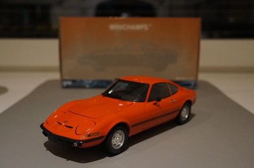 Minichamps opel j 1971 - 1:18, gt/j