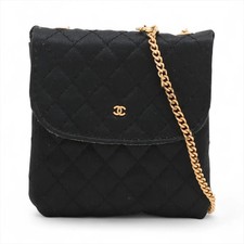 Borsa a tracolla Chanel Mini Mini Matelasse catena satinata accessori metallo nero oro