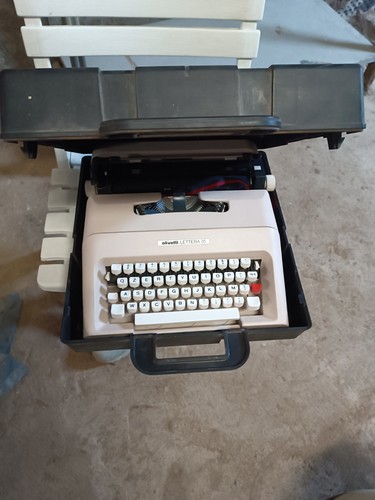Macchina scrivere olivetti - da,
