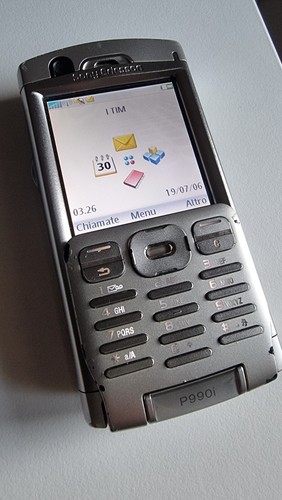 Cellulare sony ericsson p990i - sony,