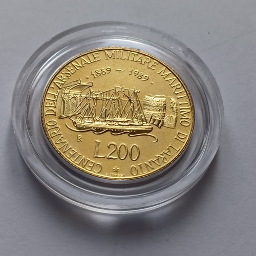 Moneta italiana 200 lire - moneta,