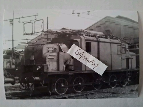 Fotografia locomotore trifase - fotografia,