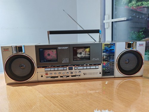 Sharp qt89 radio - vintage, anni