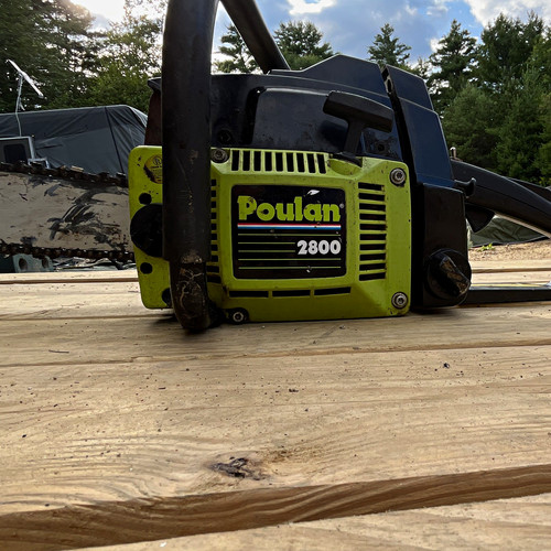 Poulan 2800 gasoline powered - 2800,