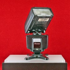 ***NISSIN DIGITAL i40 FLASHGUN