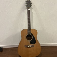 Rara chitarra acustica Yamaha