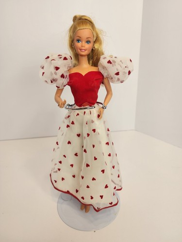 Barbie vintage 1983 - vintage, loving