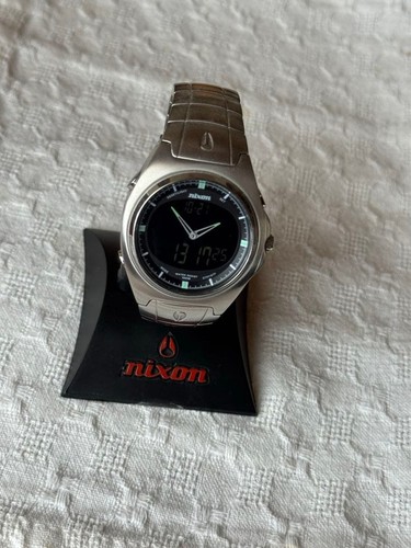 Orologio analogico digitale