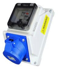 Presa CEE 32A 230V 3P con