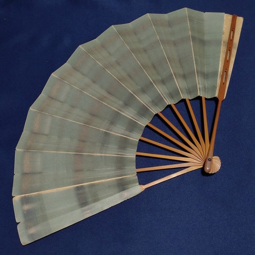 Antico ventilatore giapponese
