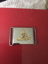 ROYAL ARTILERY SILVER METAL
