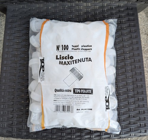 Tappi plastica liscio - tappi, in