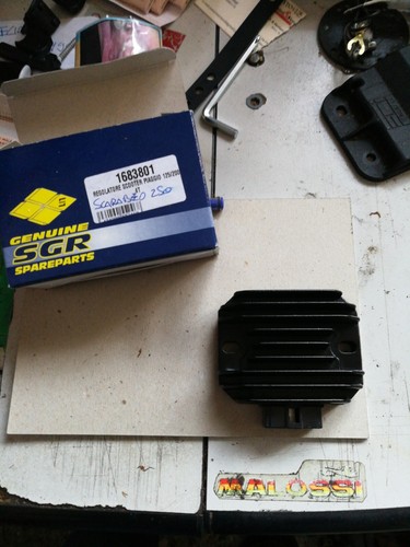 Regolatore tensione aprilia - regolatore,