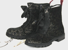 Donna Carolina Stivaletti In