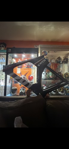 Damaged 51cm cervelo p5 - *damaged*,