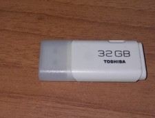 Chiavetta Pendrive Blisterata TOSHIBA 32GB USB 2.0 Flash Drive Flash Memory U202