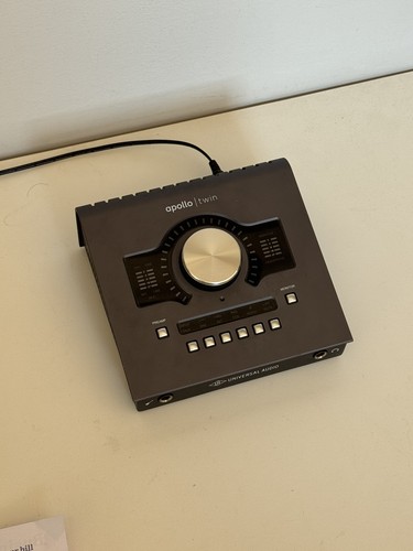 Universal audio apollo twin - apollo,