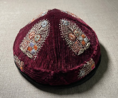 Vecchio raro cappello kirghiso - vecchio,