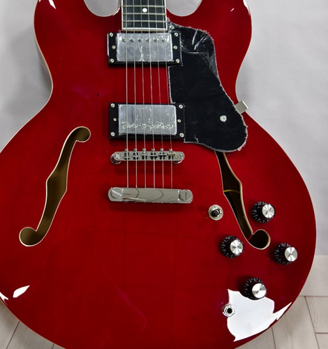 Chitarra elettrica semivuota