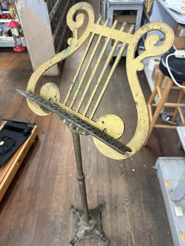 Antico supporto musicale arpa