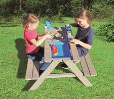 Tavolo da gioco con sabbia e