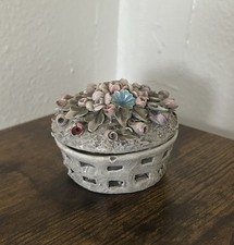 Detailed Ornate Visconti
