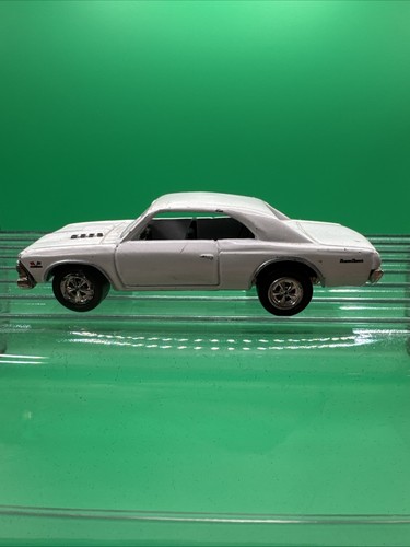 Johnny lightning 1966 chevy - lightning,