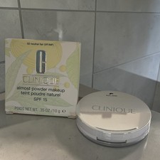 CLINIQUE Trucco quasi in