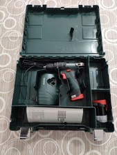 Avvitatore a percussione a batteria