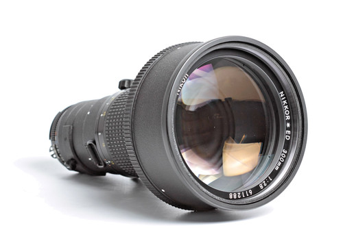 Nikon nikkor 8 300 - nikkor, ais