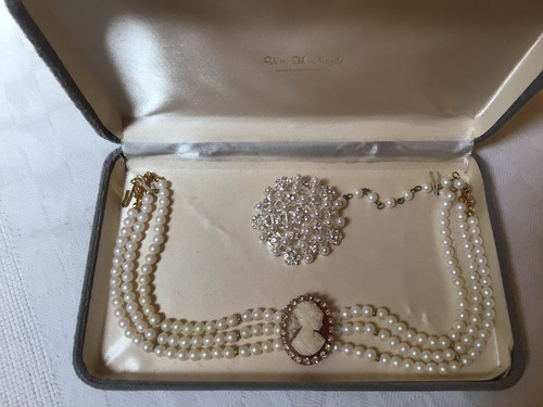 Collana fili perle cammeo - e,
