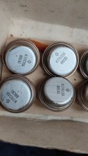 4x NUOVO KT803A Sovietico Si NPN TRANSISTOR 60W 10A ~2N5069 2SC793 BDY24 MJ481 2T803A