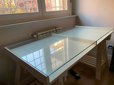 Scrivania bianca IKEA