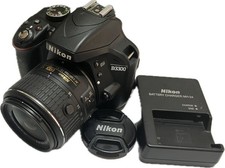 Nikon D3300 AF-S 18-55 mm