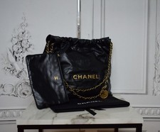 Piccola borsa Chanel 22 pelle