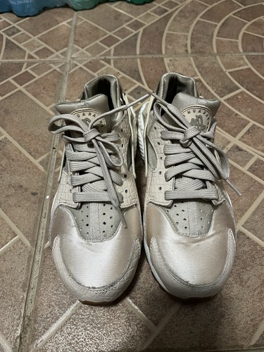 Silver and khaki nike - nike, huarache