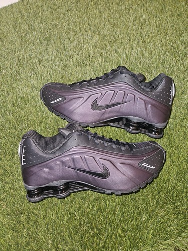 Size nike shox r4 - 8.5,