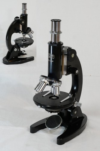 Antico microscopio biologico