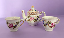 caffettiera e 2 tazzine