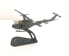 Elicottero Huey 1:100 fabbri Italerei
