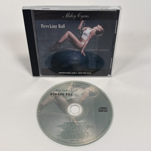 Miley cyrus wrecking ball - cyrus,