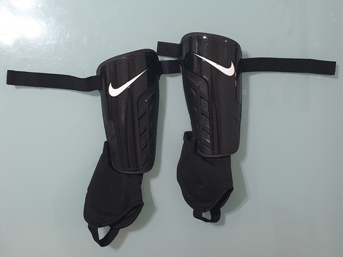 Parastinchi nike con - parastinchi,