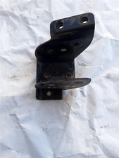 FRONT BUMPER LEFT BRACKET