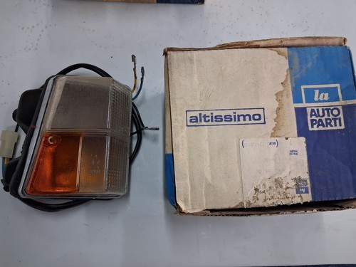 Fanalino anteriore destro