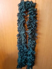 Sciarpa con volant fatta a