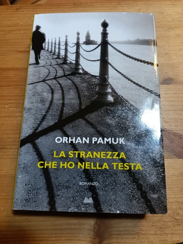 Stranezza che nella - la,