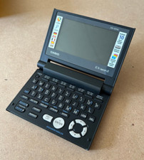 Traduttore Elettronico con Dizionari Casio EX-word EW-G570C + Custodia Protettiva