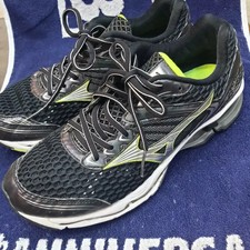 Mizuno Wave Creation Running